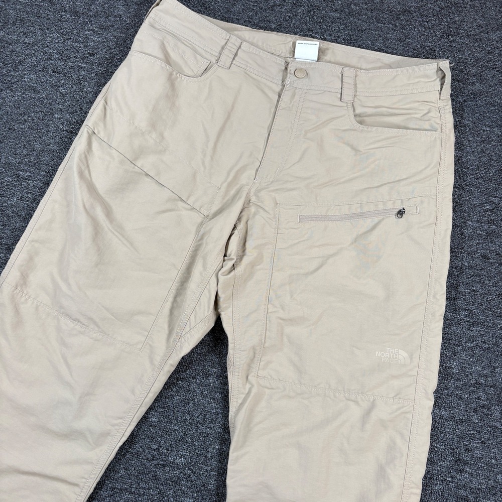 The North Face Hiking Pants Mens 38 Short Beige Khaki Outdoor Cargo Trail NWOT